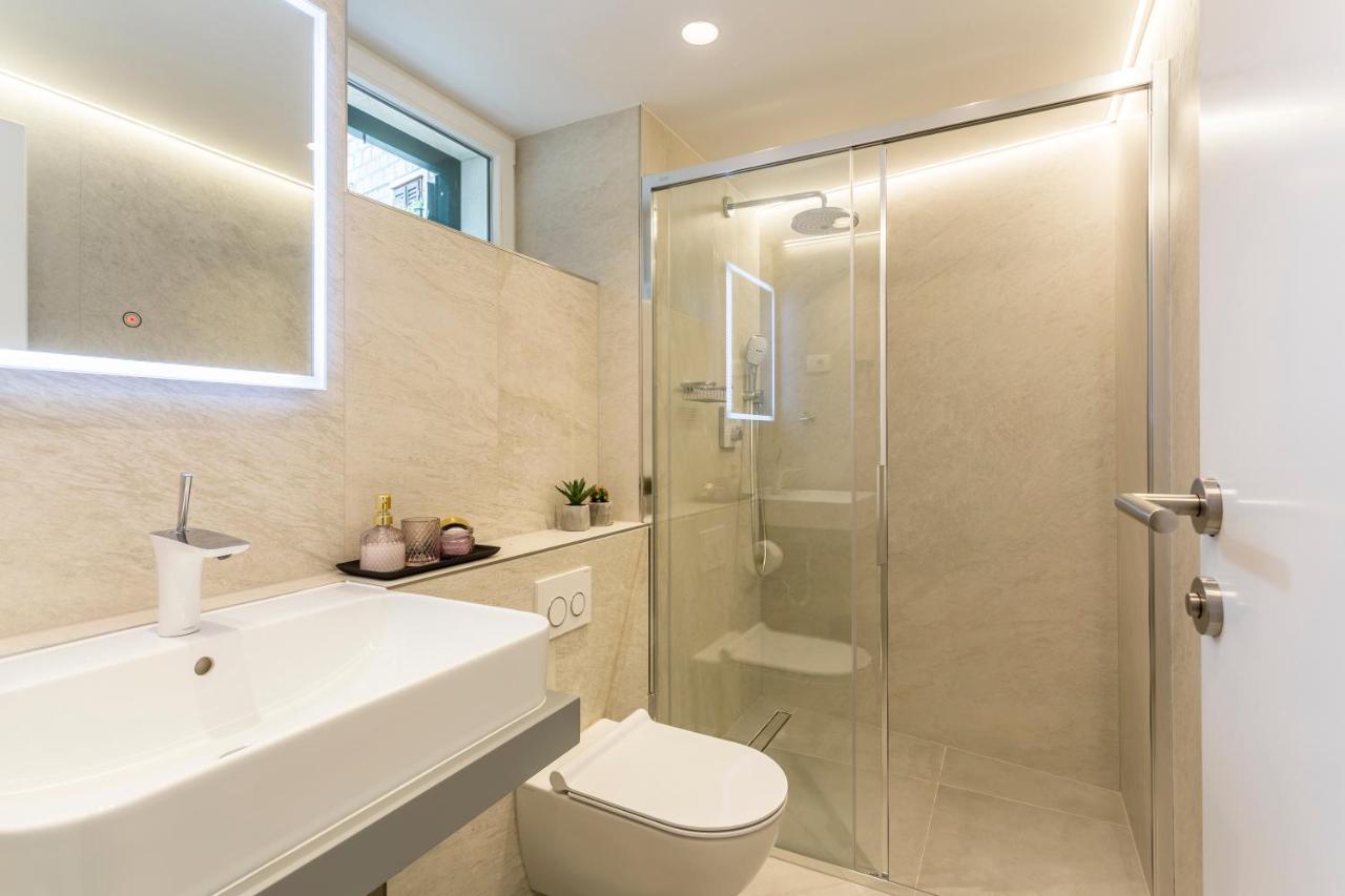 Miara Luxury Rooms Split Exterior photo