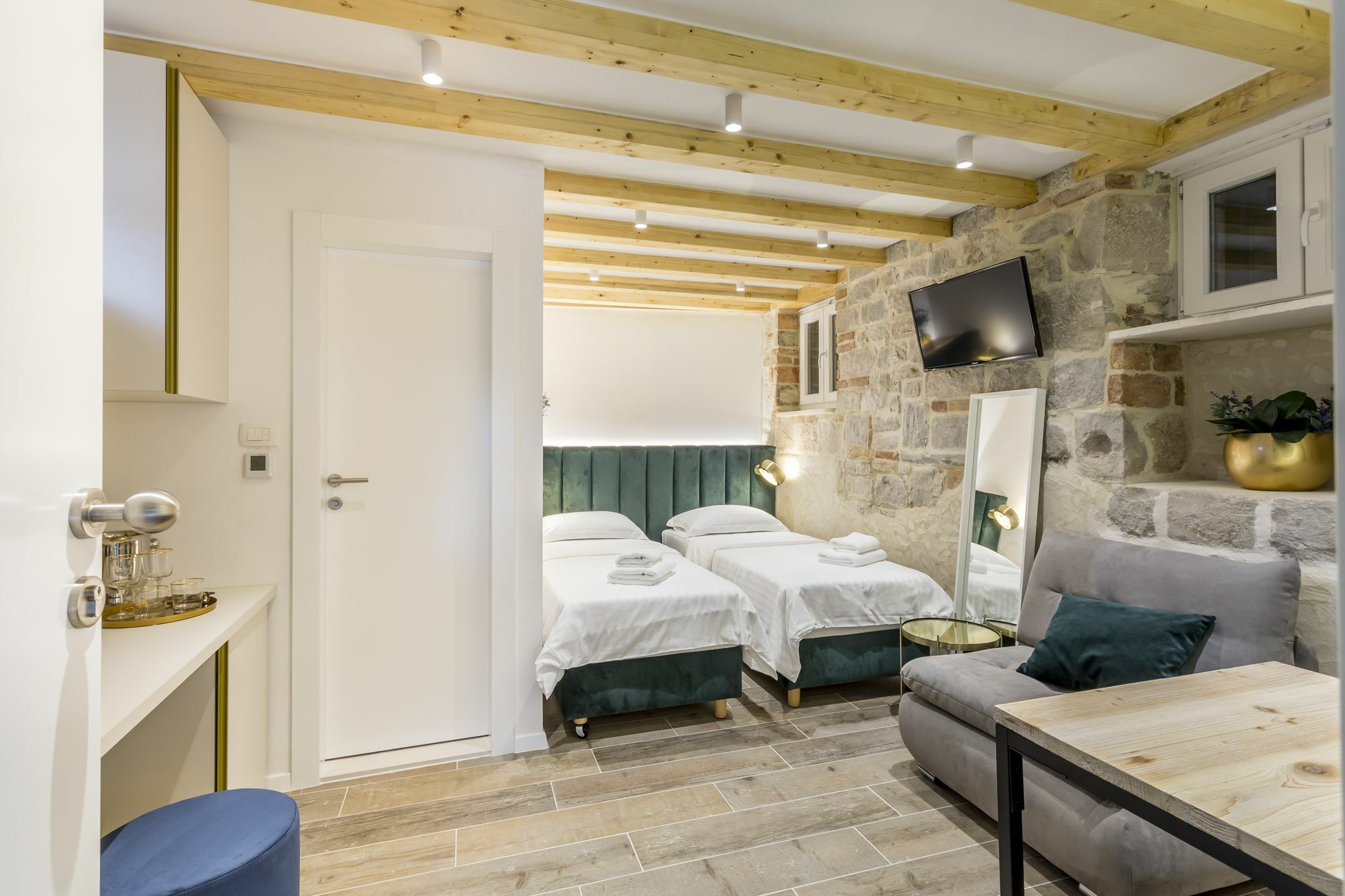Miara Luxury Rooms Split Exterior photo